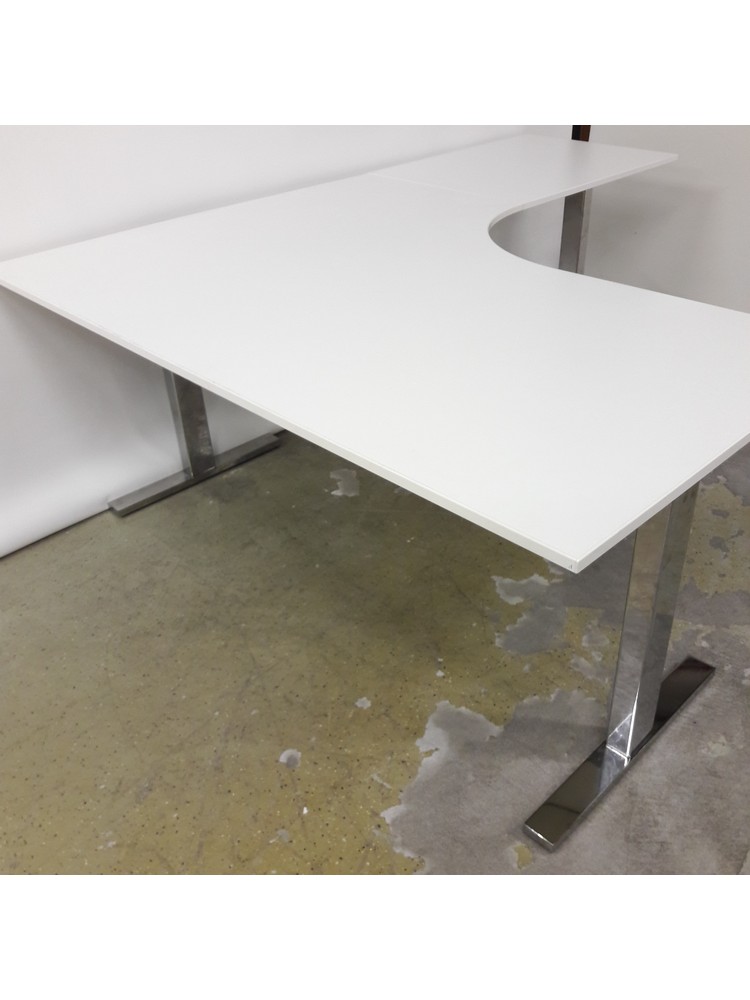 Linak DL7 3 kulmasähköpöytä valkoinen - Image 2