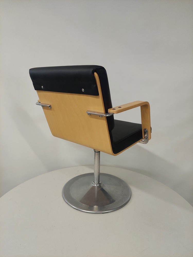 Avarte Yrjö Kukkapuro Plaano, UUDELLEENVERHOILTU - Image 2