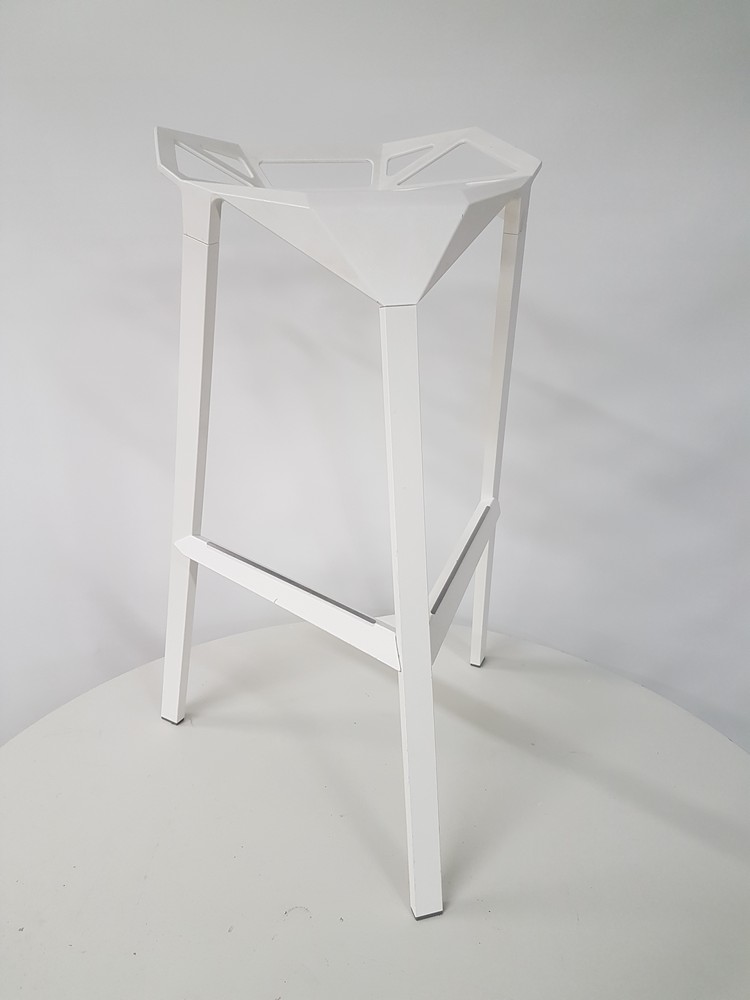 MAGIS Stool One baarijakkara, valkoinen - Image 2