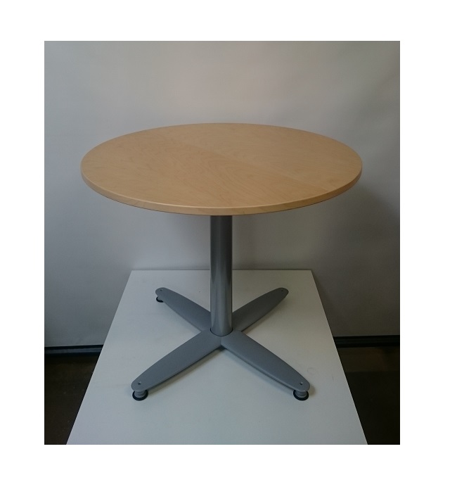 Kinnarps pöytä Ø 90 cm koivuviilu