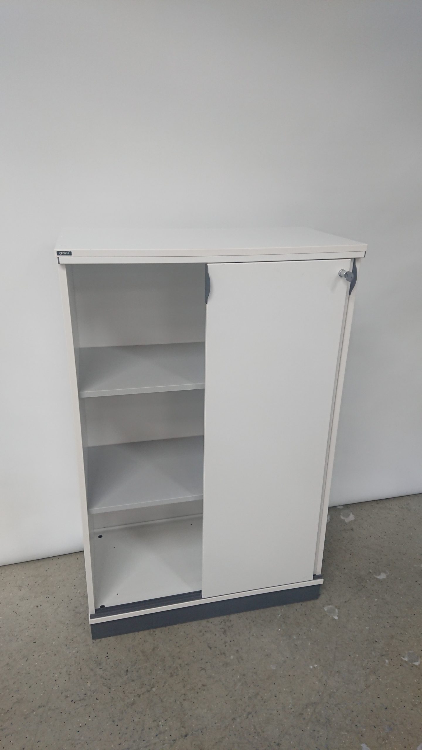 Isku Tendo liukuovikaappi 80×126, valkoinen - Image 2