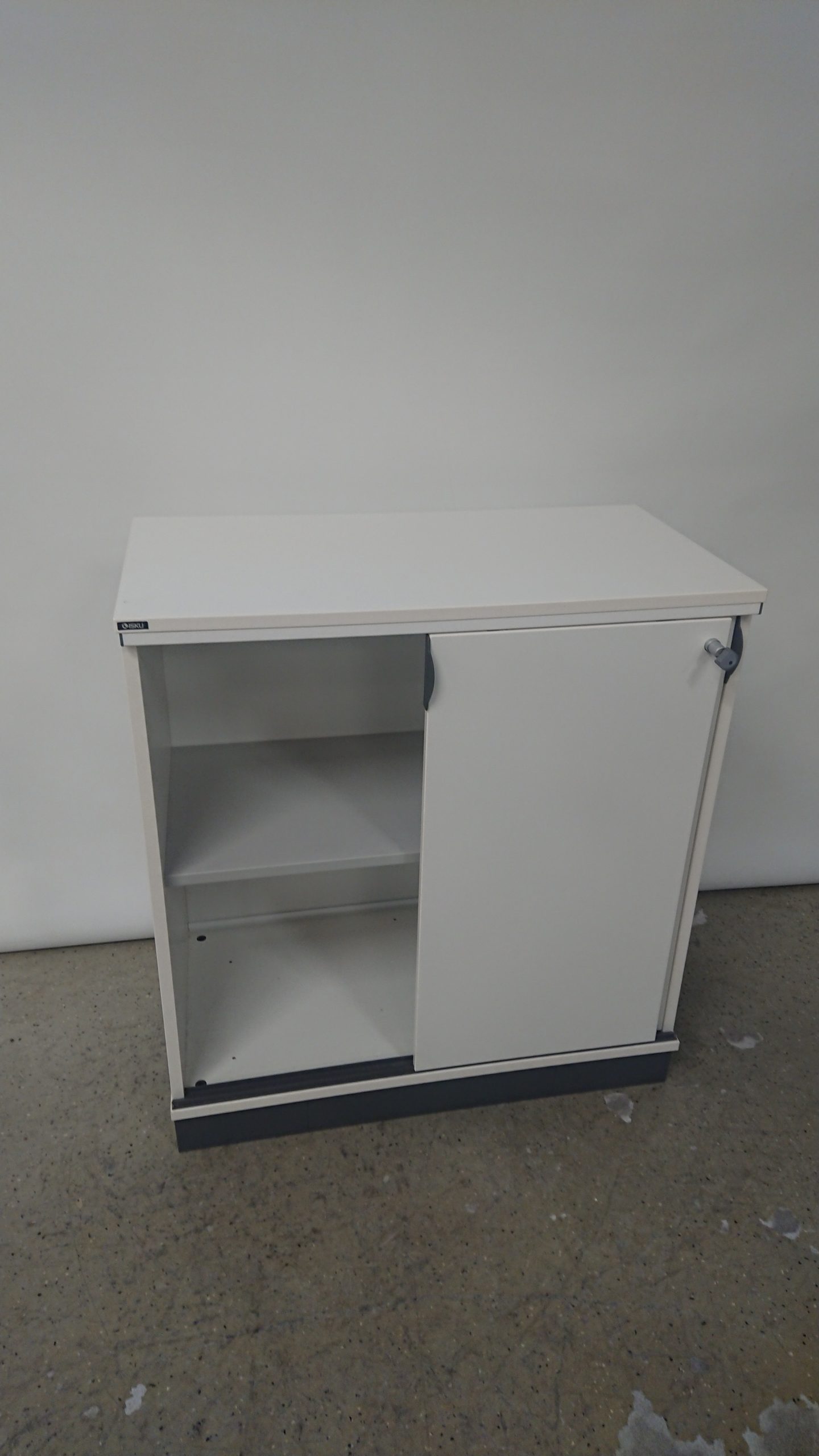 Isku Tendo liukuovikaappi 80×87, valkoinen - Image 2