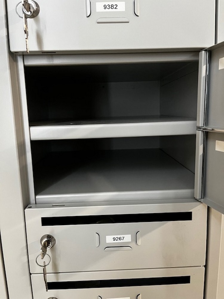 AJ Postilokerikko, 30 lokeroa. - Image 3