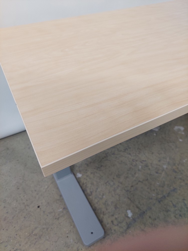 Sähköpöytä KINNARPS pyökki, eri kokoja - Image 2