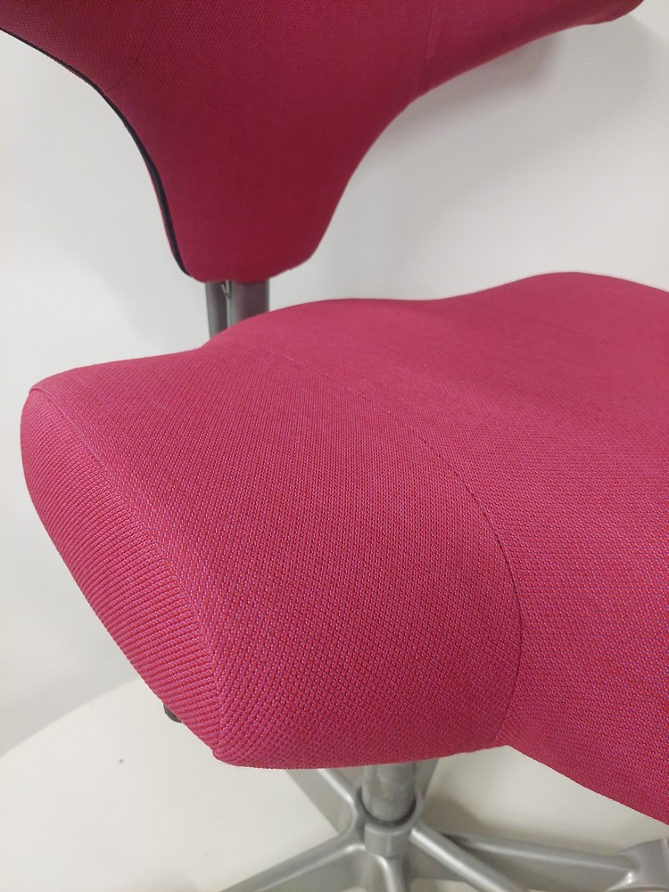 Håg Capisco työtuoli 8107 pinkki, UUDELLEENVERHOILTU! - Image 3