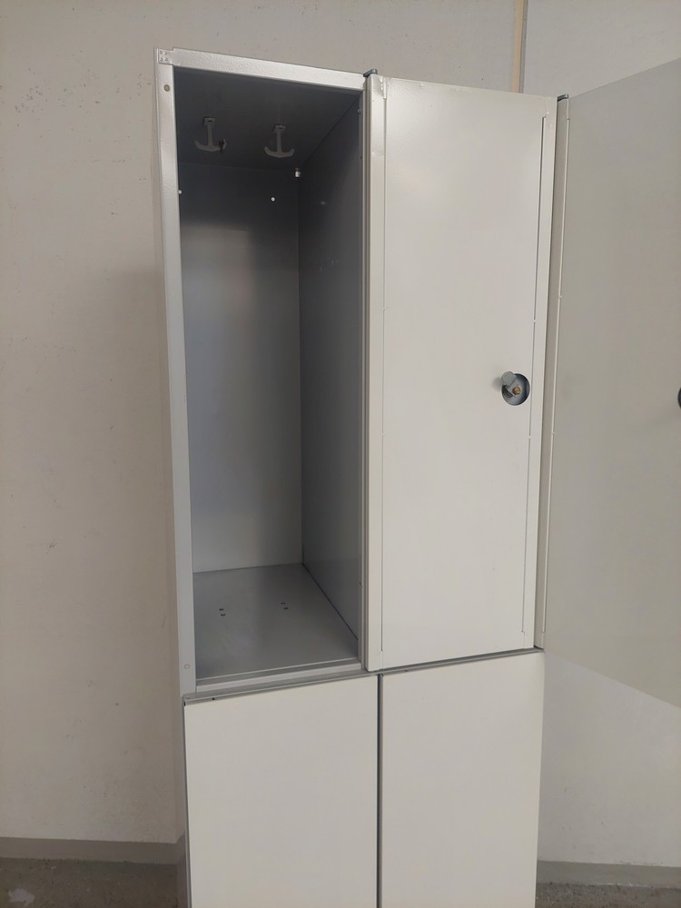 Lokerokaappi Turenko 4-ov sarja valkoinen - Image 3