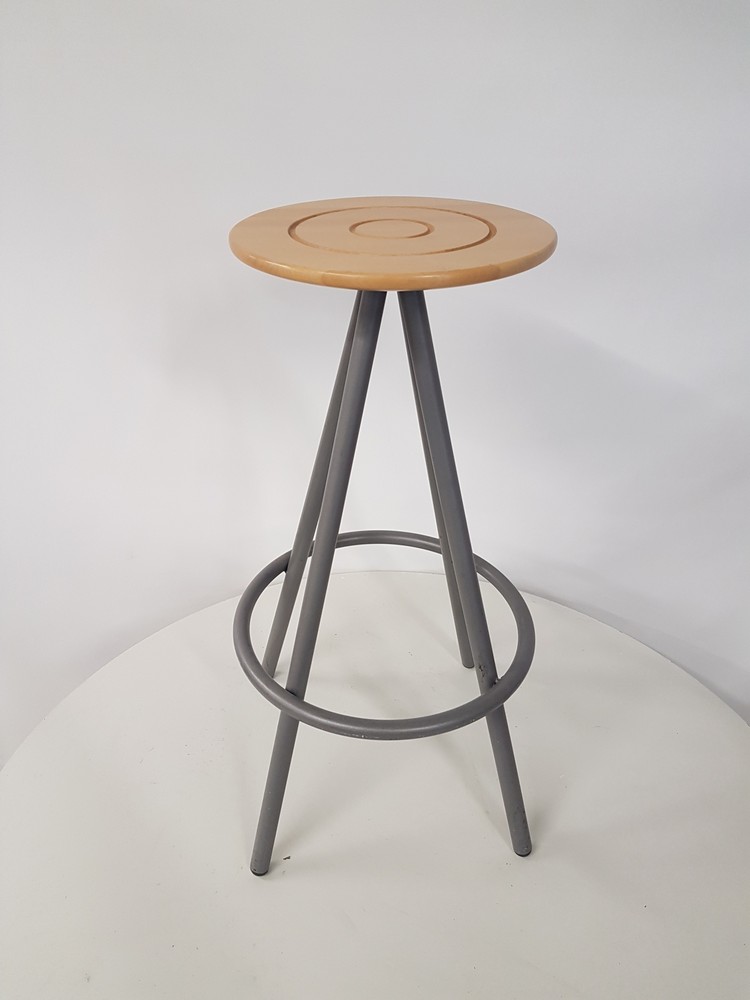 Martela baarijakkara, pyökki